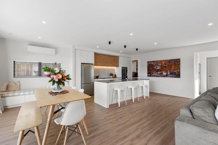 Photo of property in 37 Tangaroa Place, Poike, Tauranga, 3112