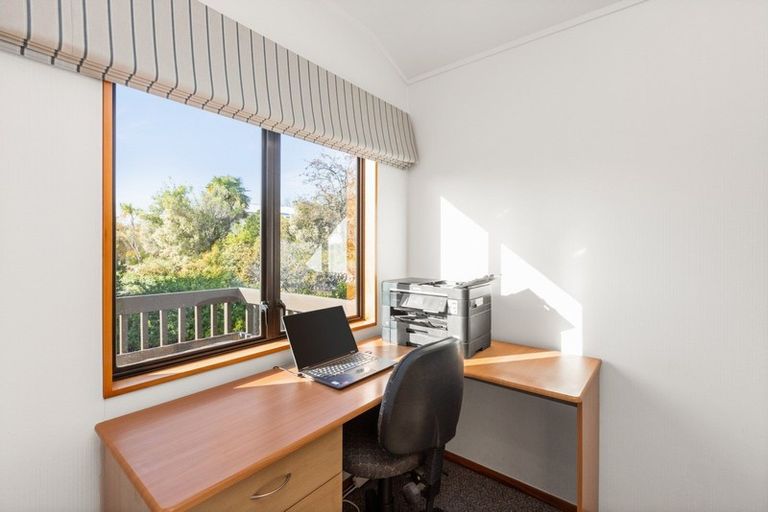 Photo of property in 3a Tauroa Road, Havelock North, 4130