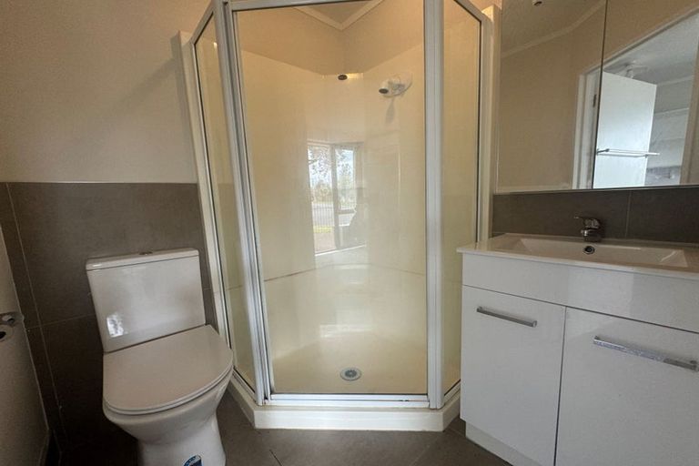 Photo of property in 2 Vine Street, Hillcrest, Hamilton, 3216