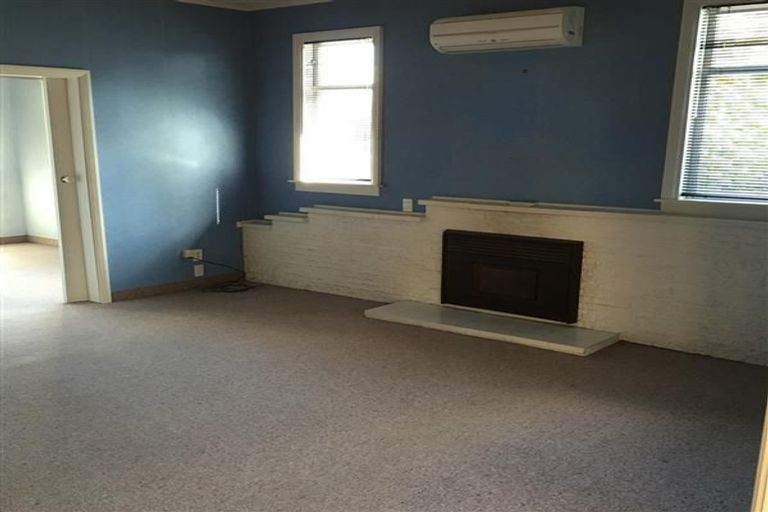 Photo of property in 22 Main Road, Waikanae, 5036