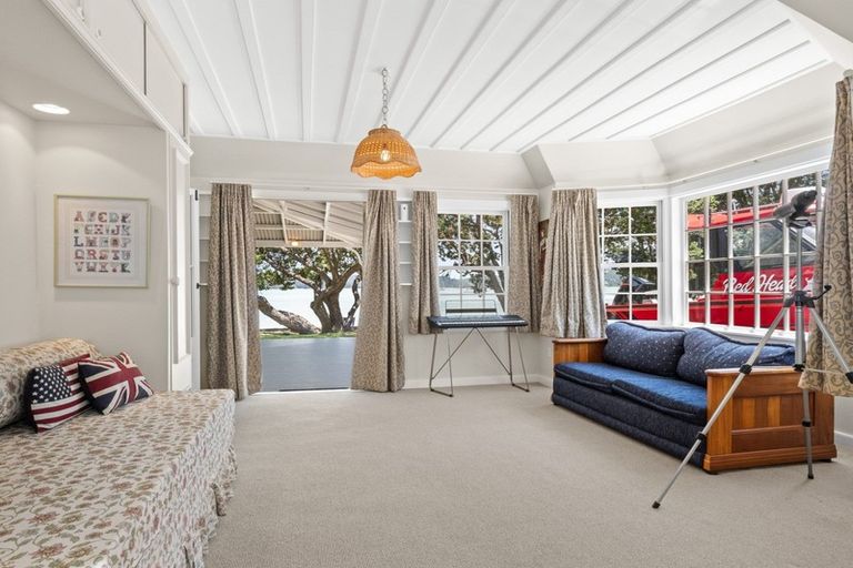 Photo of property in 6 Paine Brown Way, Russell, 0272