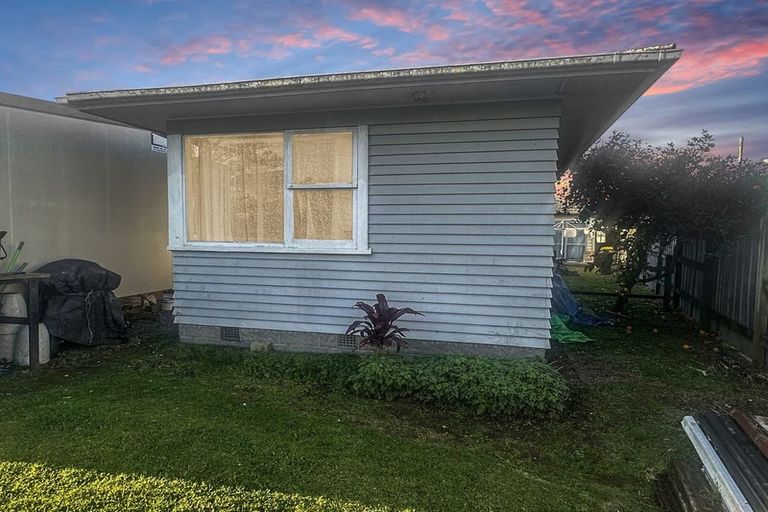 Photo of property in 132 Gloucester Road, Manurewa, Auckland, 2102