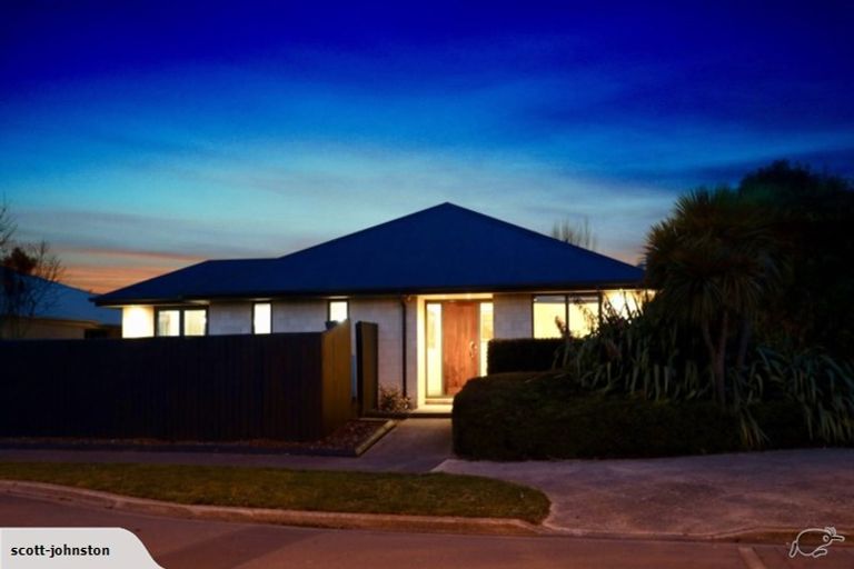 Photo of property in 10 East Ellington Drive, Mairehau, Christchurch, 8052