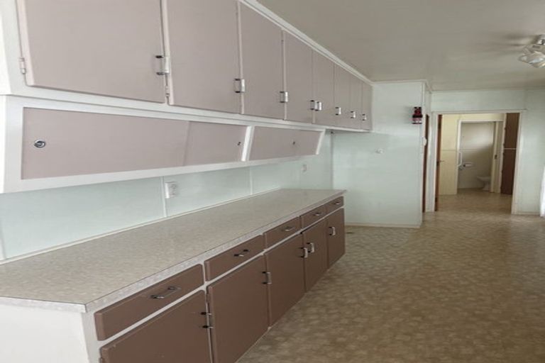 Photo of property in 336 Royal Road, Massey, Auckland, 0614