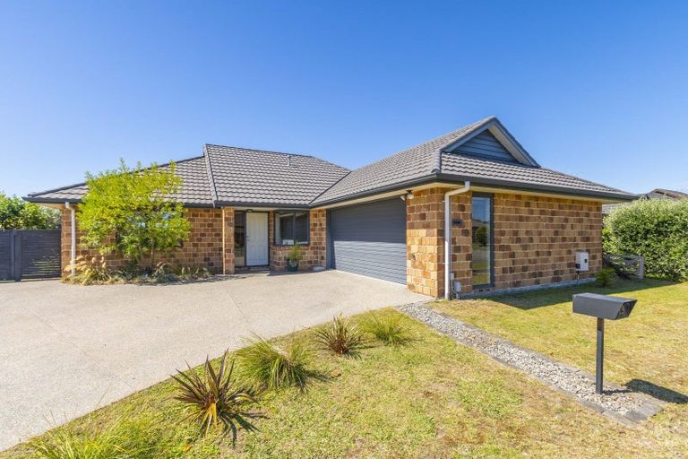 Photo of property in 19 Manhattan Court, Paraparaumu Beach, Paraparaumu, 5032