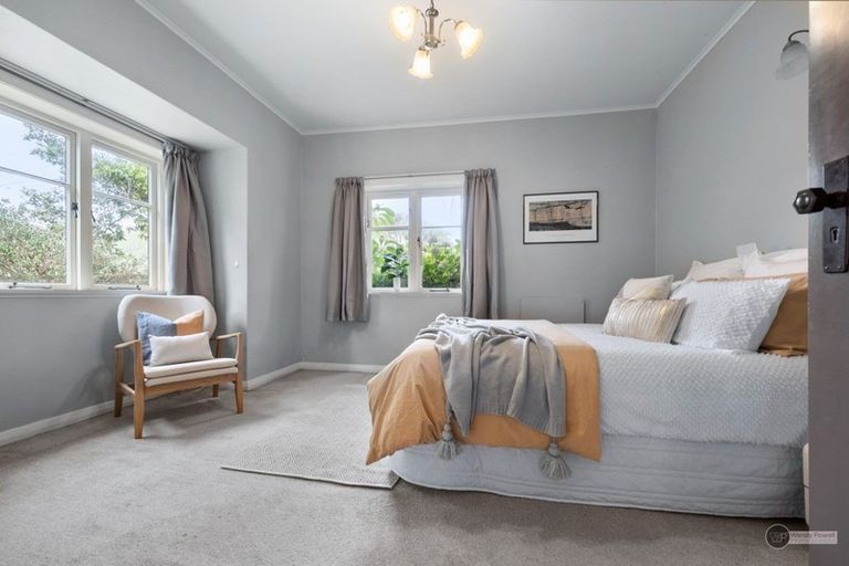 Photo of property in 51 Oxford Terrace, Hutt Central, Lower Hutt, 5011