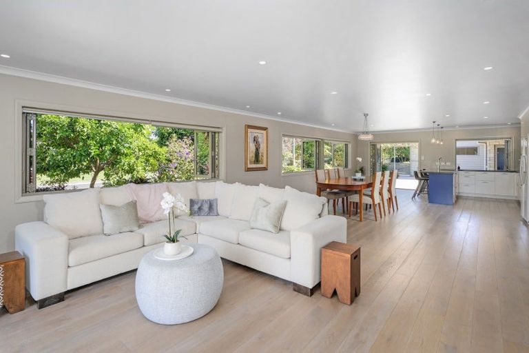 Photo of property in 79 Robinson Road, Whitianga, 3510