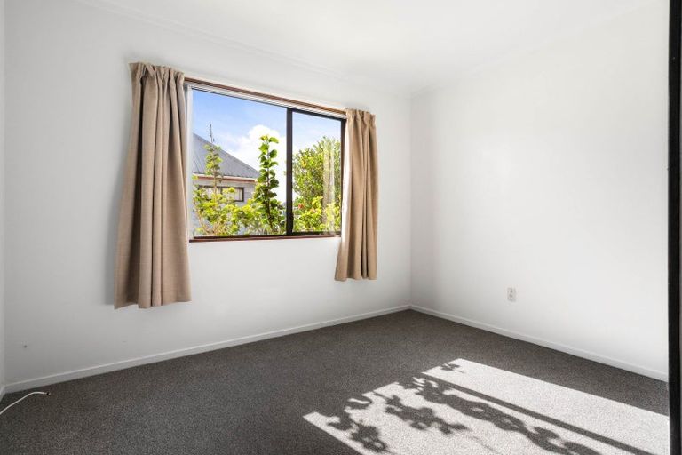 Photo of property in 104 Titiro Place, Onemana, Whangamata, 3691