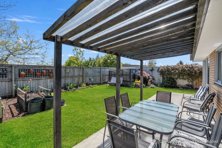 Photo of property in 41 Tara Crescent, Woodend, 7610