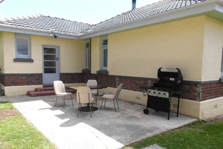 Photo of property in 62 Hospital Road, Balclutha, 9230