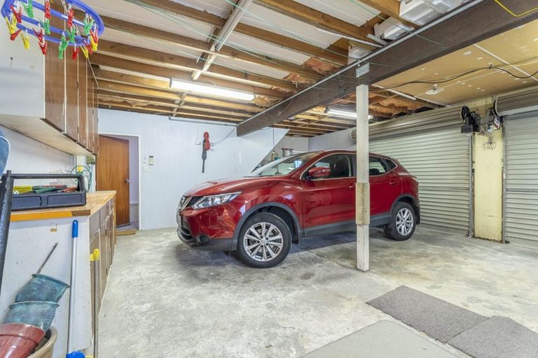 Photo of property in 11 Katarina Grove, Tawa, Wellington, 5028