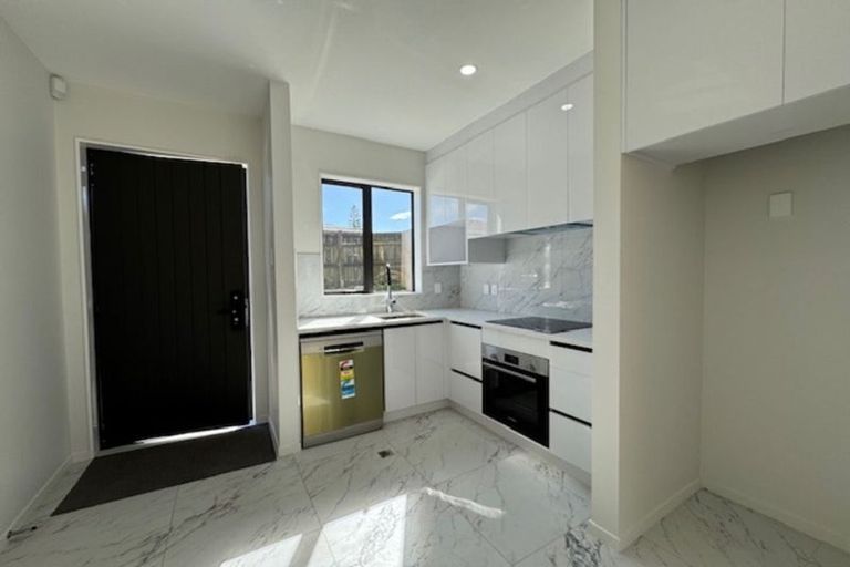 Photo of property in 18d Addington Avenue, Manurewa, Auckland, 2102