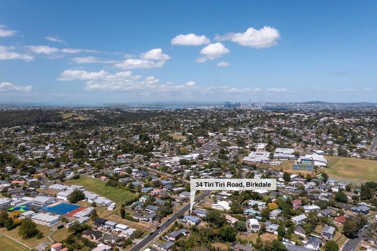 Photo of property in 34 Tiri Tiri Road, Birkdale, Auckland, 0626