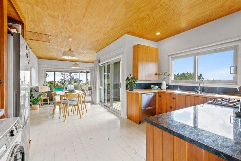 Photo of property in 828 Dover Road, Okato, New Plymouth, 4374