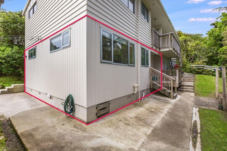Photo of property in 1/56 Collins Avenue, Tawa, Wellington, 5028