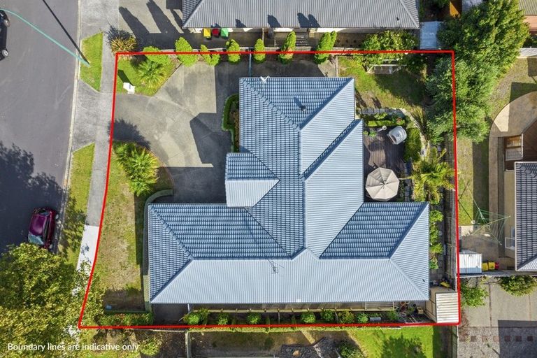 Photo of property in 14 Lansell Drive, East Tamaki Heights, Auckland, 2016