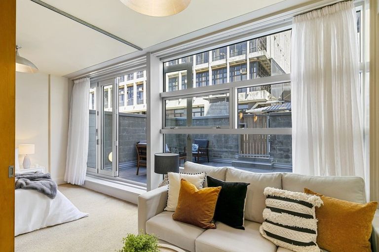 Photo of property in St Pauls Apartments, 7/43 Mulgrave Street, Thorndon, Wellington, 6011