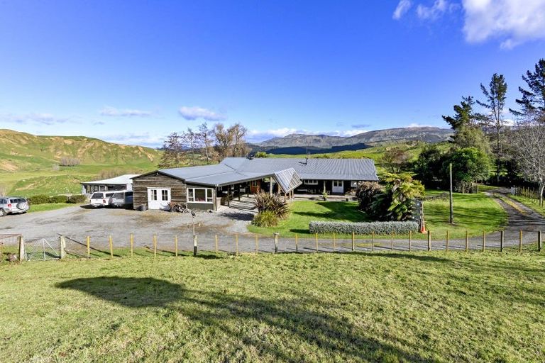 Photo of property in 81 Pohokura Road, Tutira, Napier, 4188