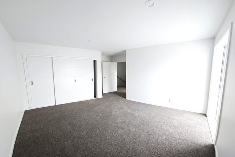 Photo of property in 81 Hokioi Drive, Kenepuru, Porirua, 5022