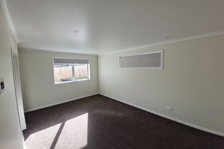 Photo of property in 15 Ocean View Rise, Ruakaka, 0116