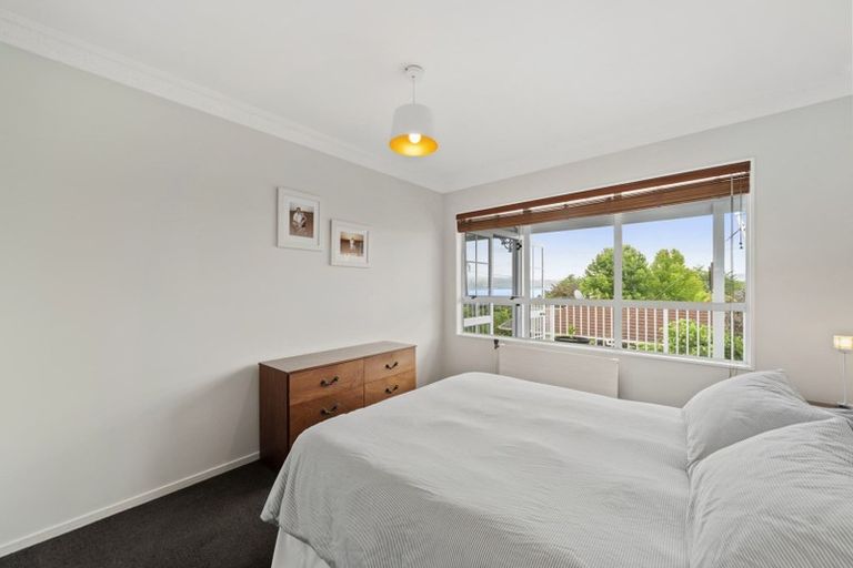 Photo of property in 4 Ingle Avenue, Waipahihi, Taupo, 3330