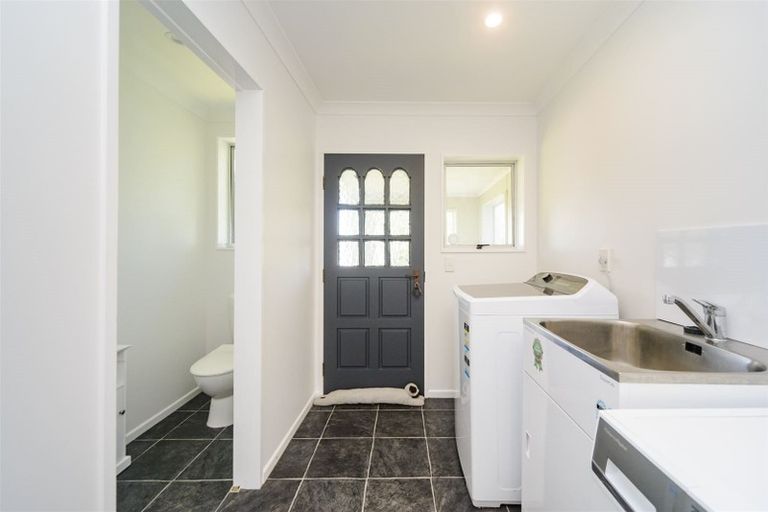 Photo of property in 30 Pirinoa Street, Feilding, 4702