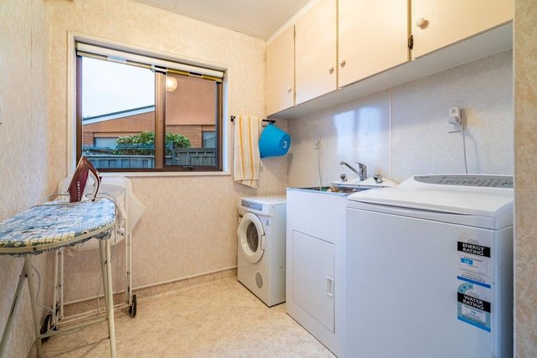 Photo of property in 18 Waterford Drive, Winton, 9720