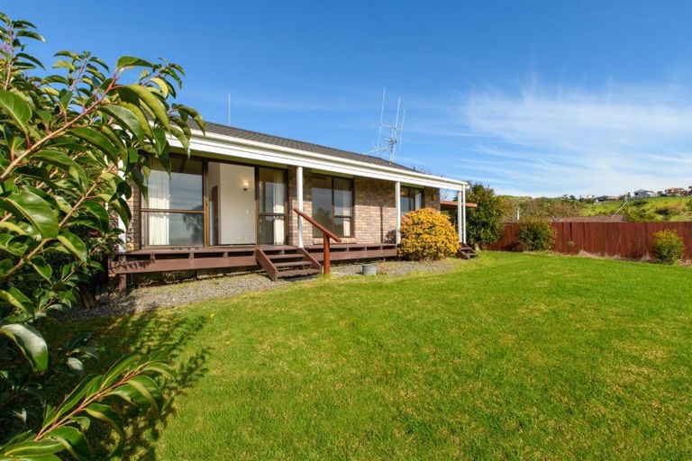 Photo of property in 64 Resolution Road, Welcome Bay, Tauranga, 3112