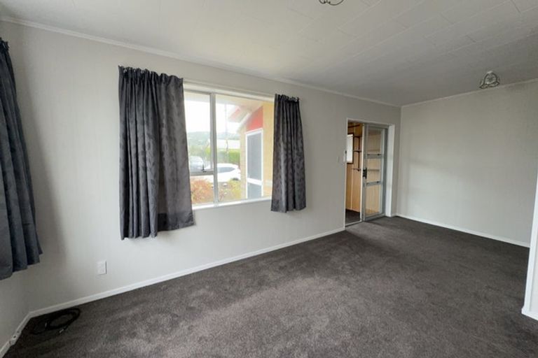 Photo of property in 2/122 William Street, Petone, Lower Hutt, 5012