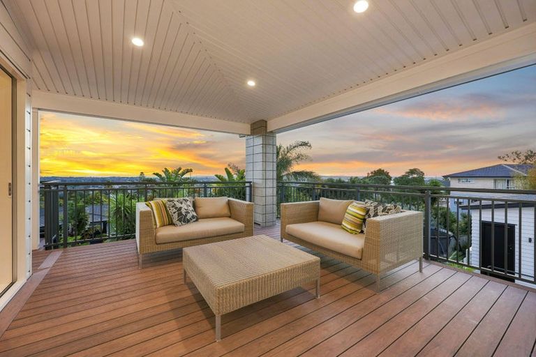 Photo of property in 50 Bleakhouse Road, Howick, Auckland, 2014