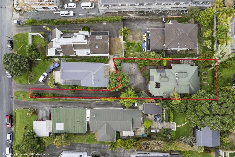 Photo of property in 2/36 Beulah Avenue, Rothesay Bay, Auckland, 0630