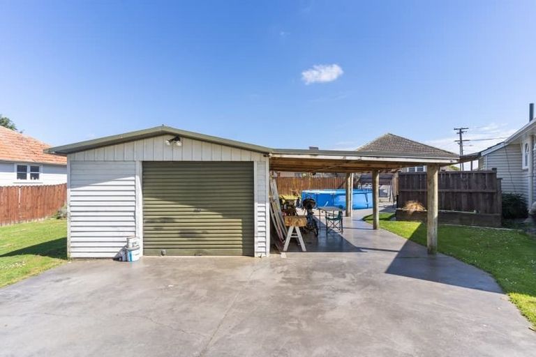 Photo of property in 47 Arimu Road, Papakura, 2110