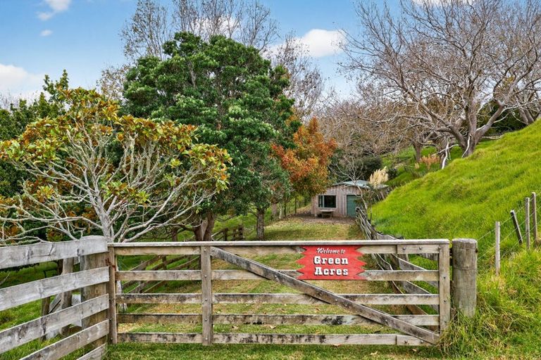 Photo of property in 102b James Road, Maungaturoto, 0587