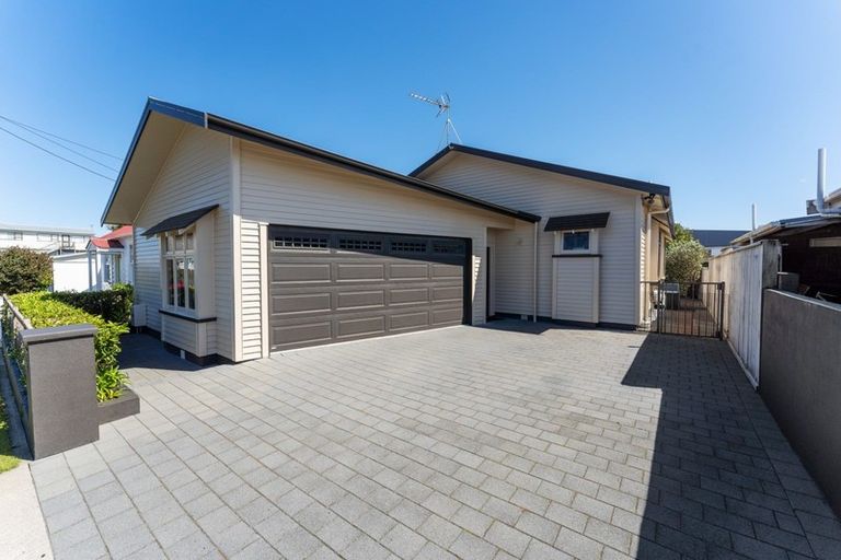 Photo of property in 65 Lemon Street, New Plymouth, 4310