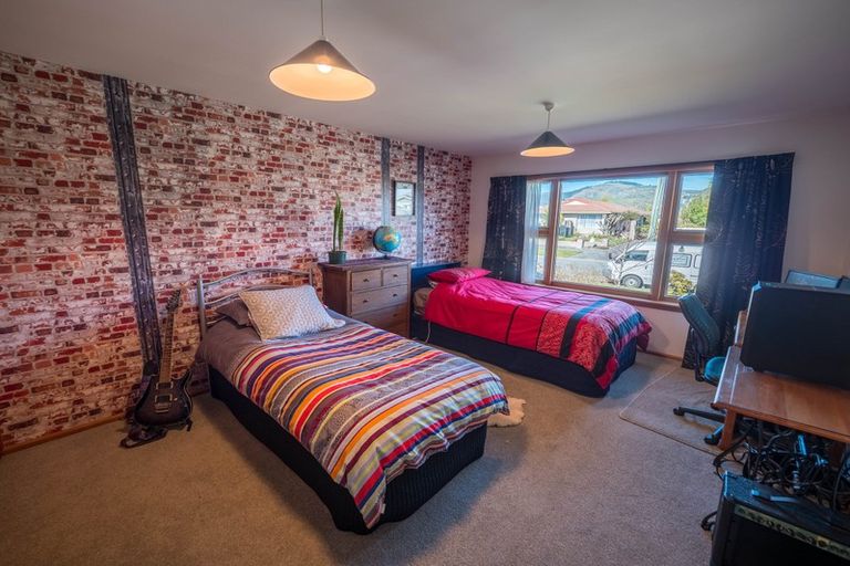 Photo of property in 101 Kaiwara Street, Hoon Hay, Christchurch, 8025