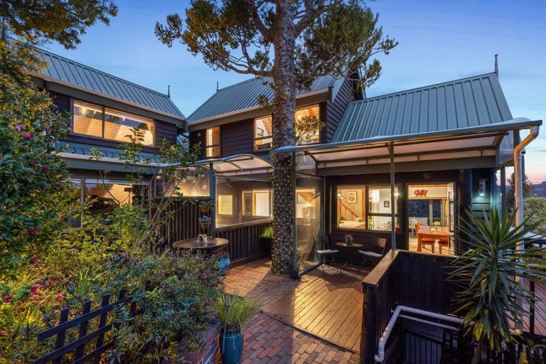 Photo of property in 45 Hillcrest Road, Hatfields Beach, Orewa, 0931