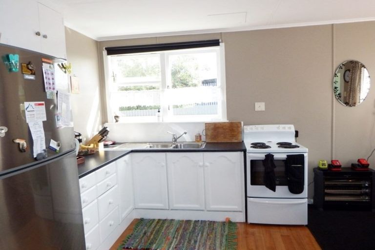 Photo of property in 5 Fergusson Street, Marton, 4710