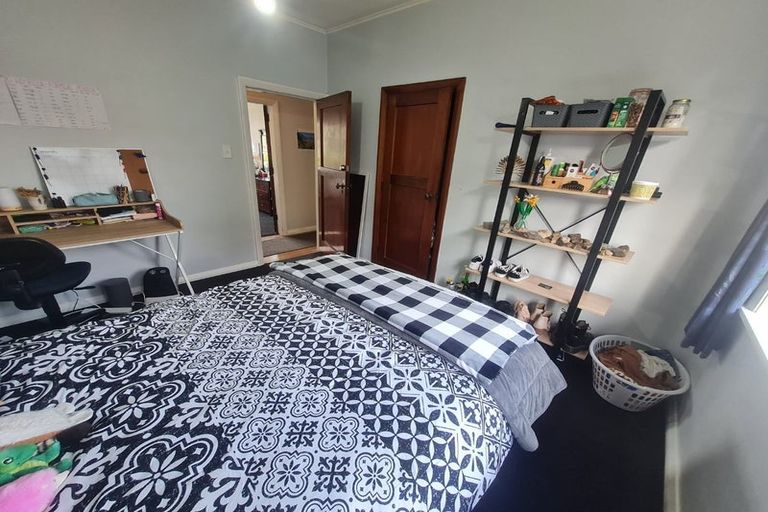 Photo of property in 17 Paeroa Street, Riccarton, Christchurch, 8041