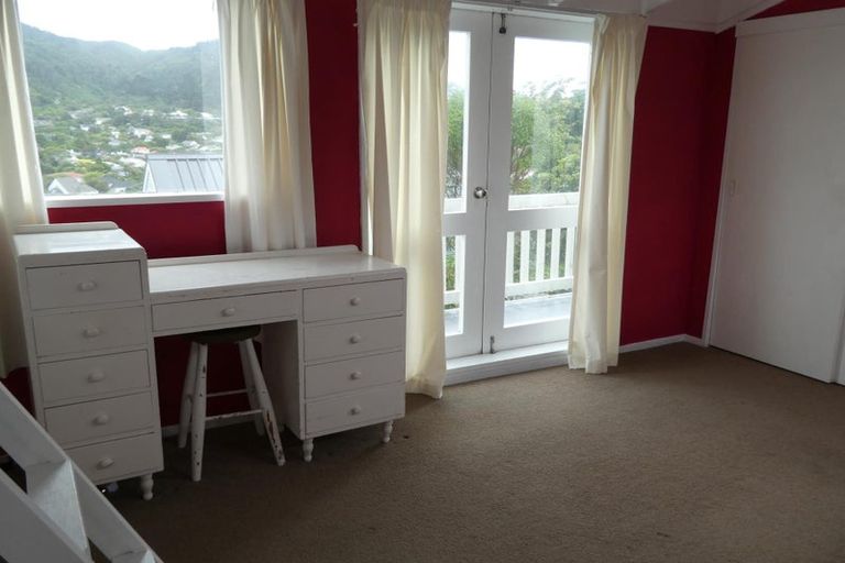 Photo of property in 9 Indira Place, Khandallah, Wellington, 6035