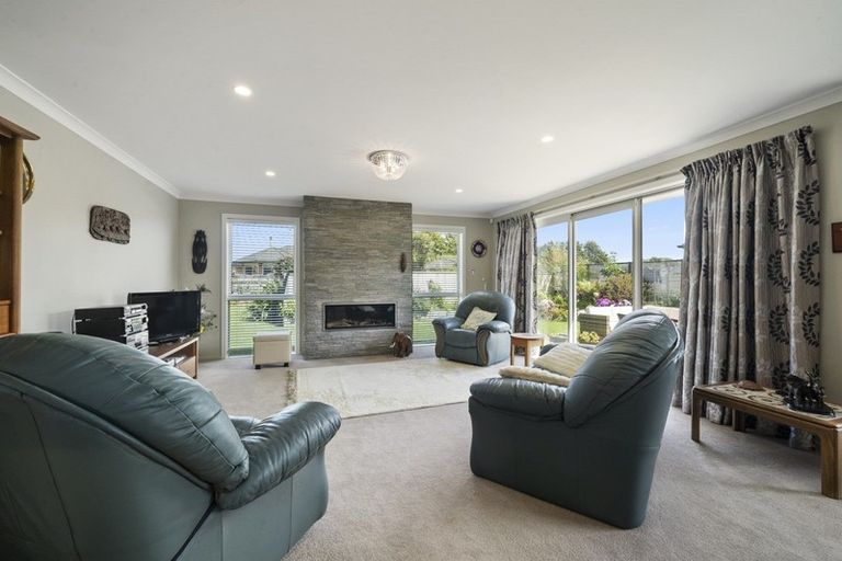 Photo of property in 31 Waipunahau Road, Waikanae, 5036