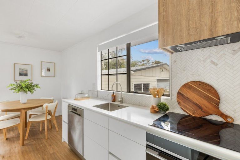 Photo of property in 8 Hamua Place, Waitara, 4320