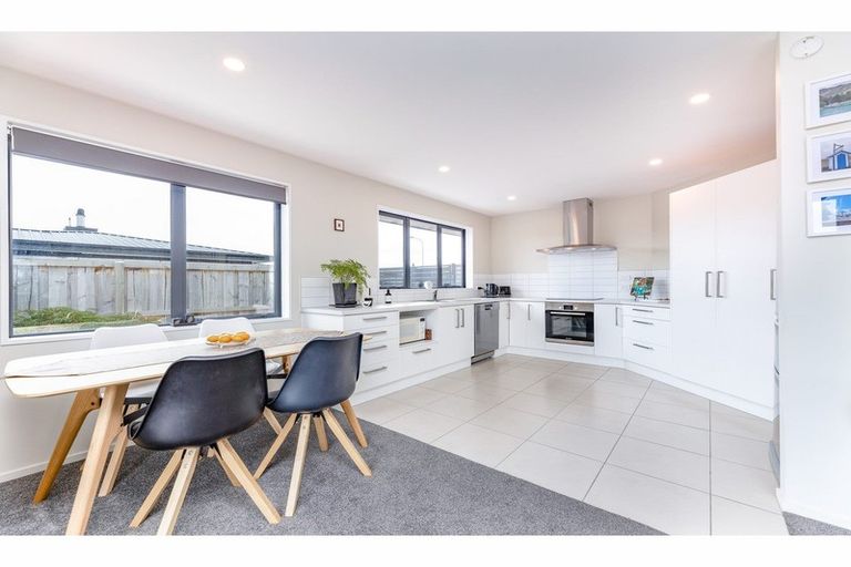 Photo of property in 14 Ruru Place, Oxford, 7430