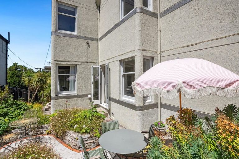 Photo of property in 11a Stowe Hill, Thorndon, Wellington, 6011