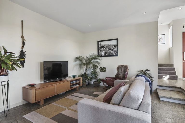 Photo of property in 9 Bendalls Lane, Oratia, Auckland, 0604