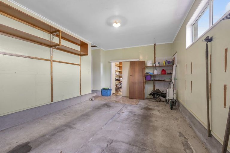 Photo of property in 3 Climie Crescent, Hawera, 4610