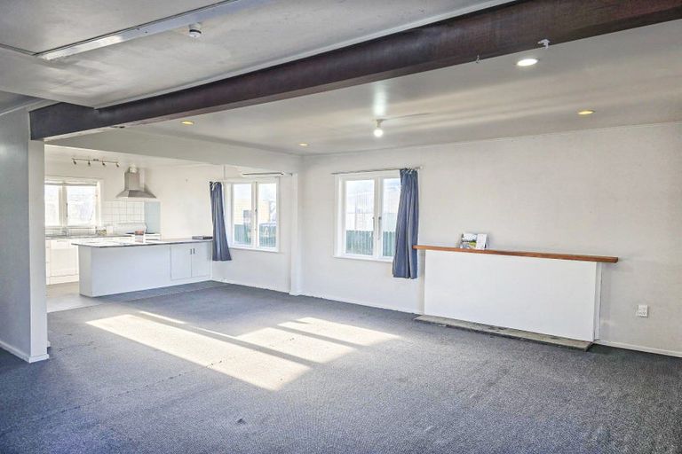 Photo of property in 6 Wordsworth Crescent, Maraenui, Napier, 4110