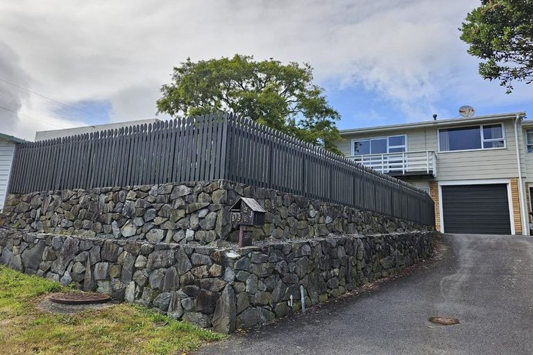 Photo of property in 2/196 Helston Road, Paparangi, Wellington, 6037