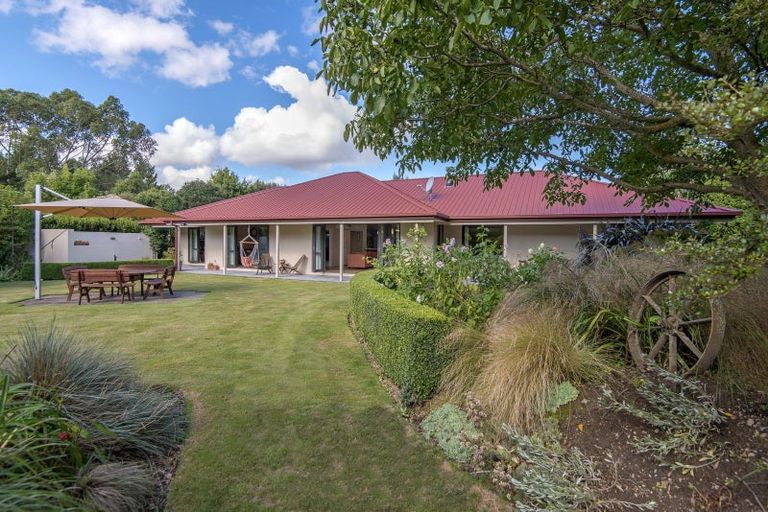 Photo of property in 15 Kowhai Drive, Darfield, 7510