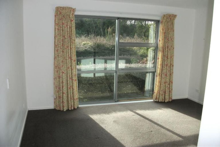 Photo of property in 50 Parawera Drive, Acacia Bay, Taupo, 3330