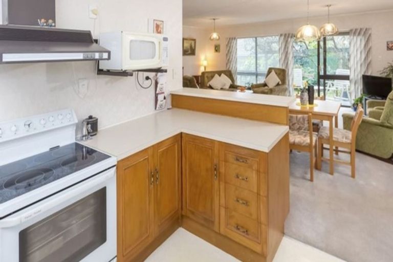 Photo of property in 1/8 Eastridge Court, Northpark, Auckland, 2013